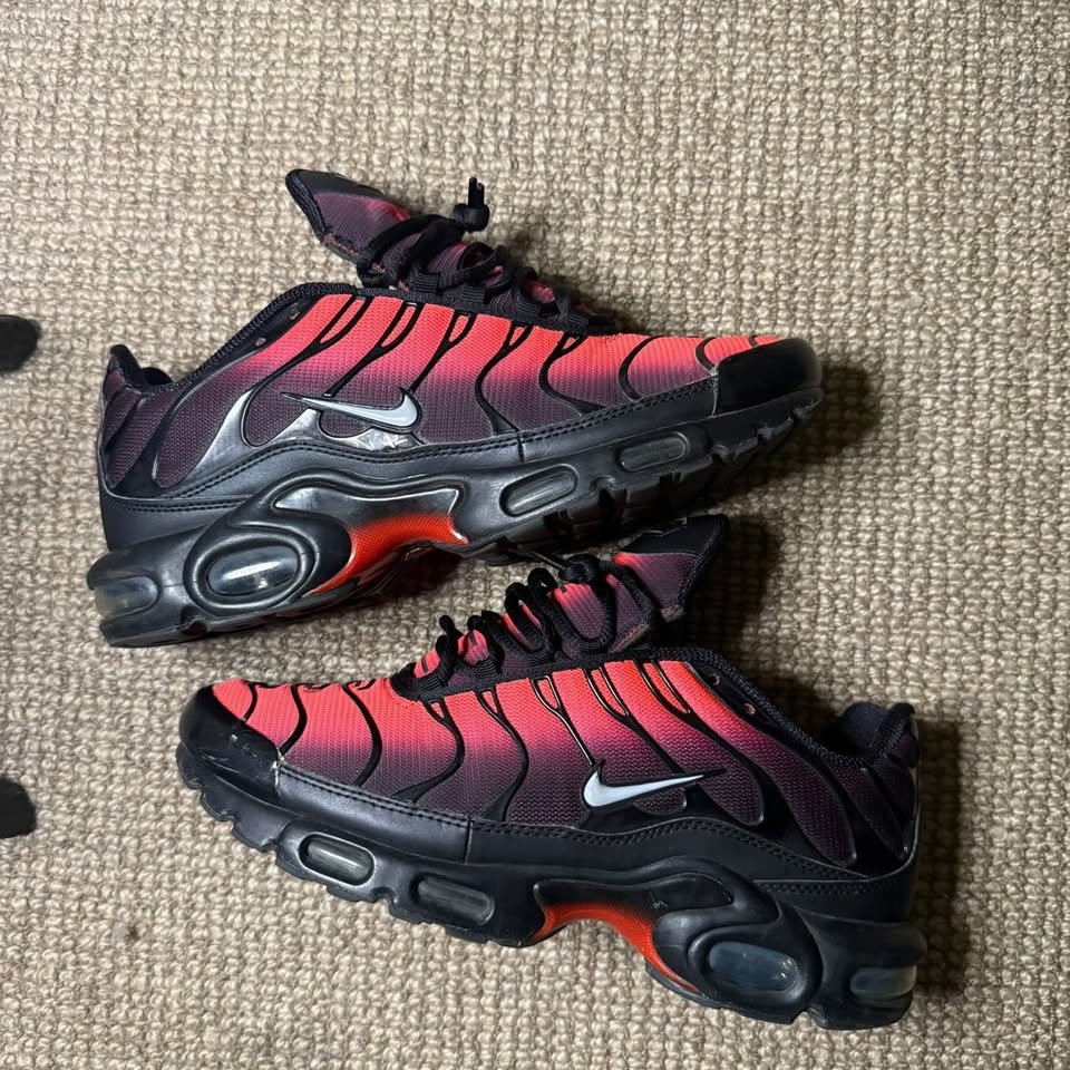 NIKE TN DEADPOOL (9.5)