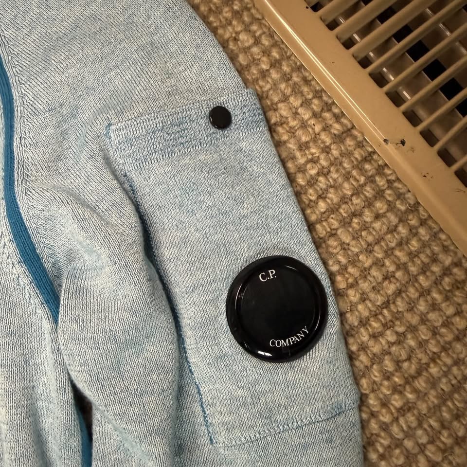 CP COMPANY CREWNECK (S)