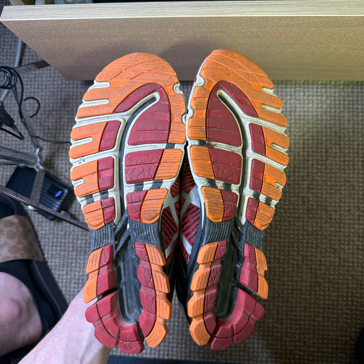 ASICS KINSEI 6 (9.5)