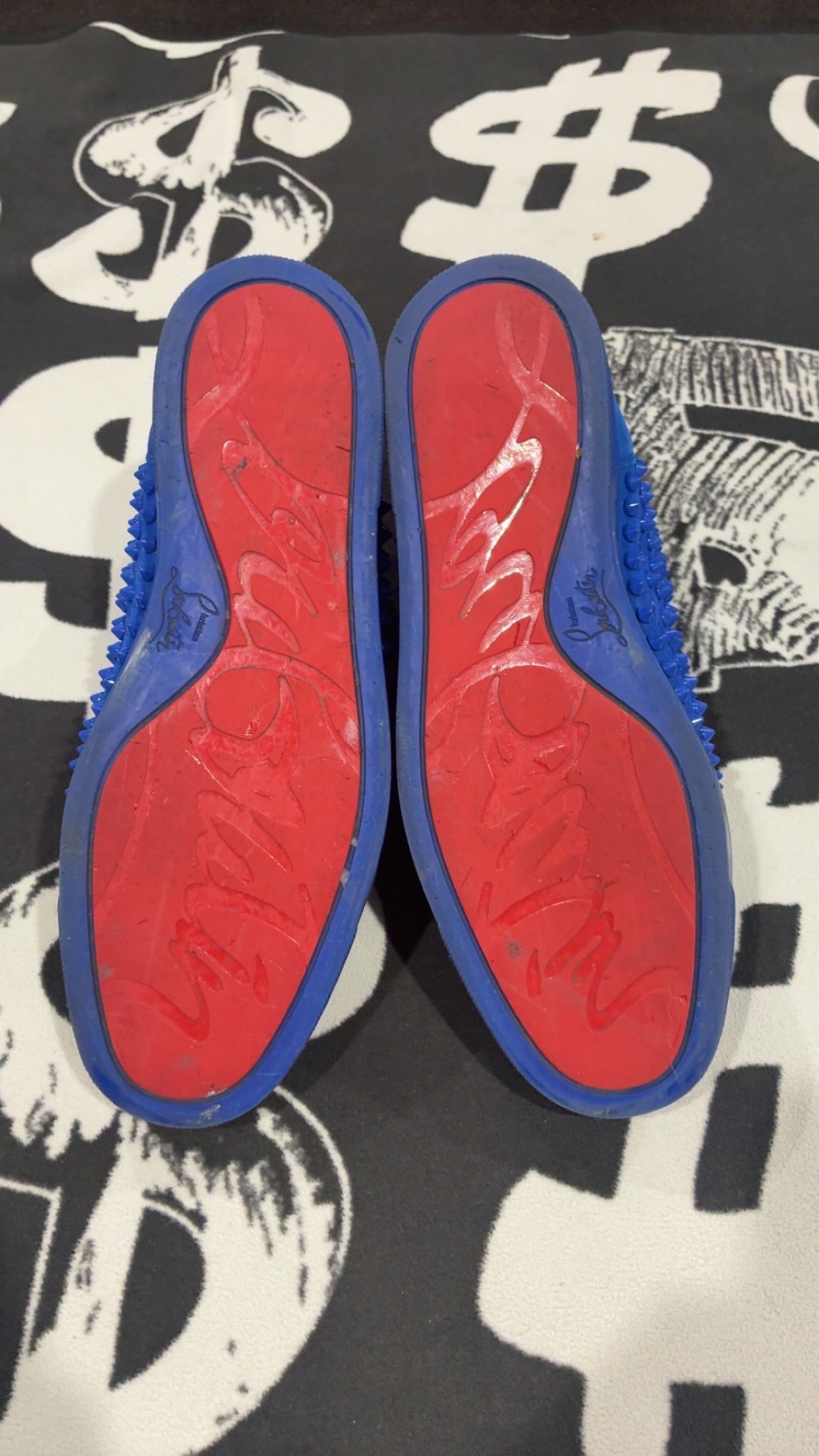 CHRISTIAN LOUBOUTIN (43)