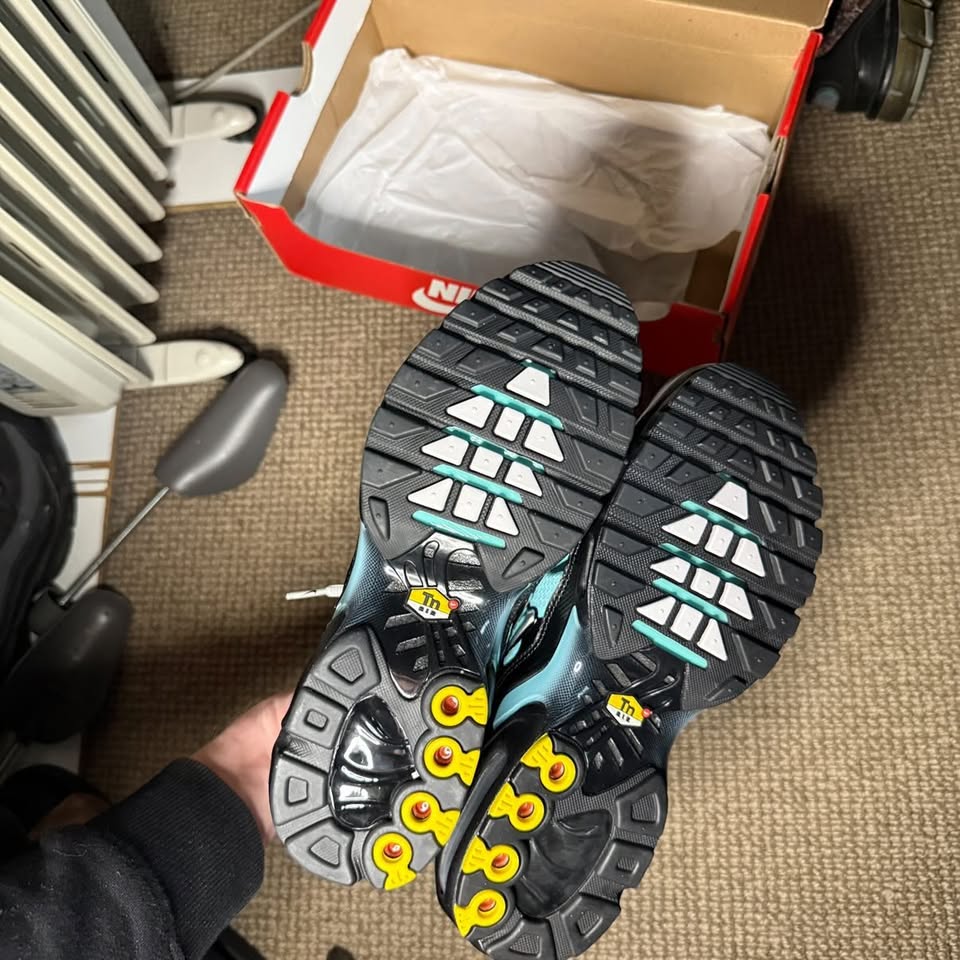 NIKE TN DARK TIFFANY (8)