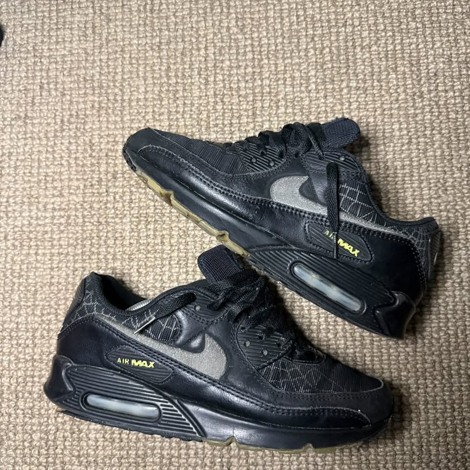 NIKE AIRMAX 90 HALLOWEEN (9.5)