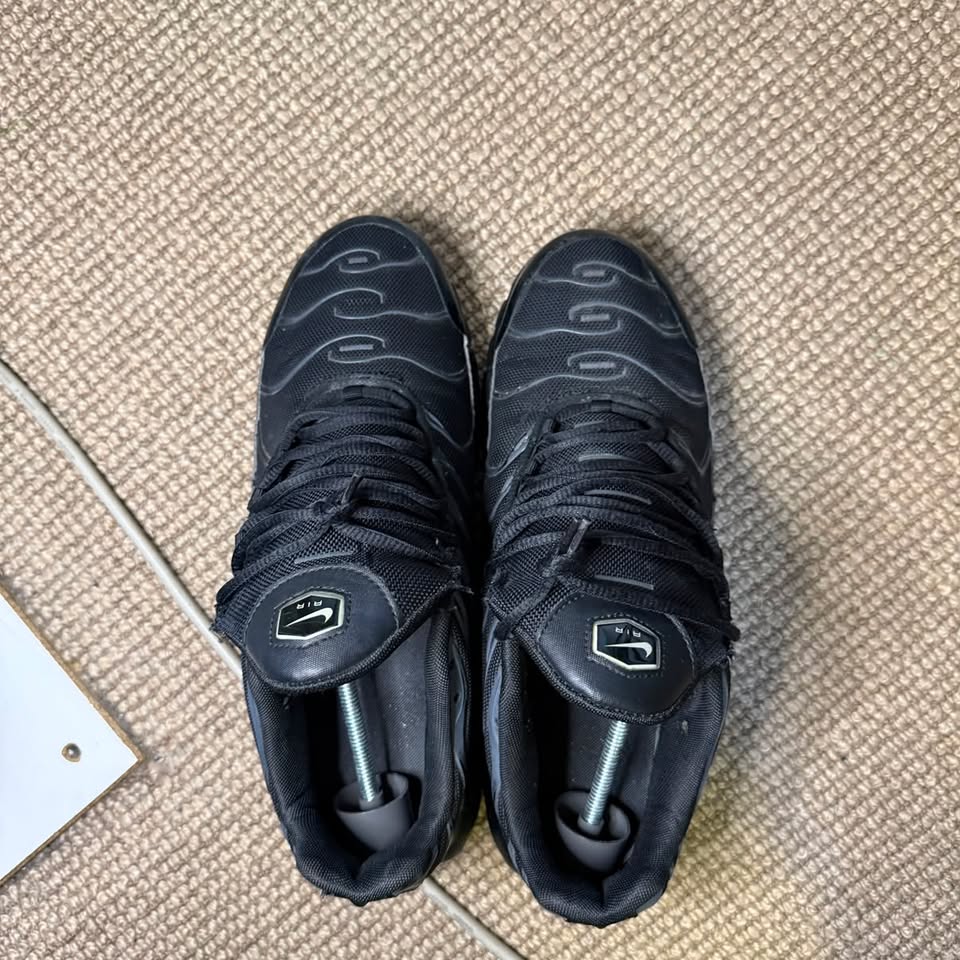 NIKE TN BLACK GREY (11.5)