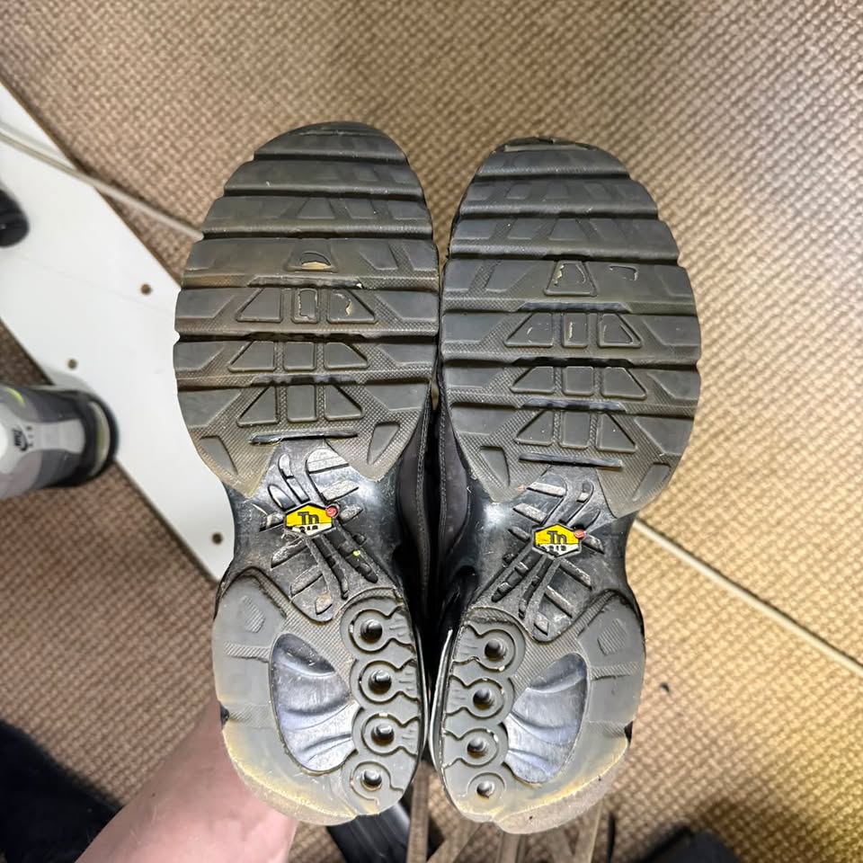 NIKE TN ACW (9.5)