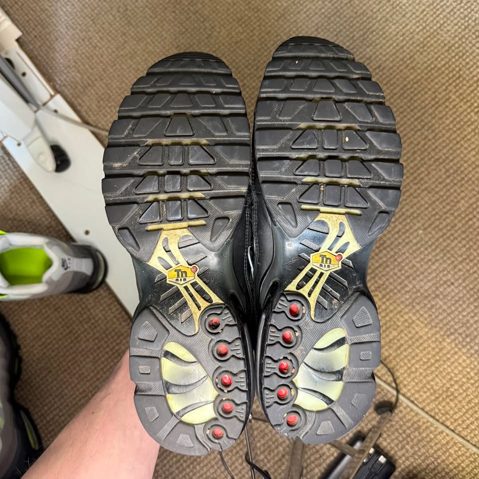 NIKE TN BLACK GREY (11.5)