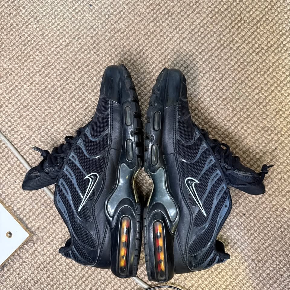 NIKE TN BLACK GREY (11.5)