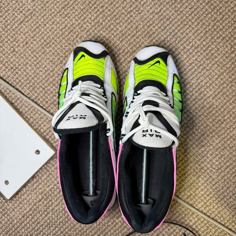 NIKE TAILWIND IV (12.5)