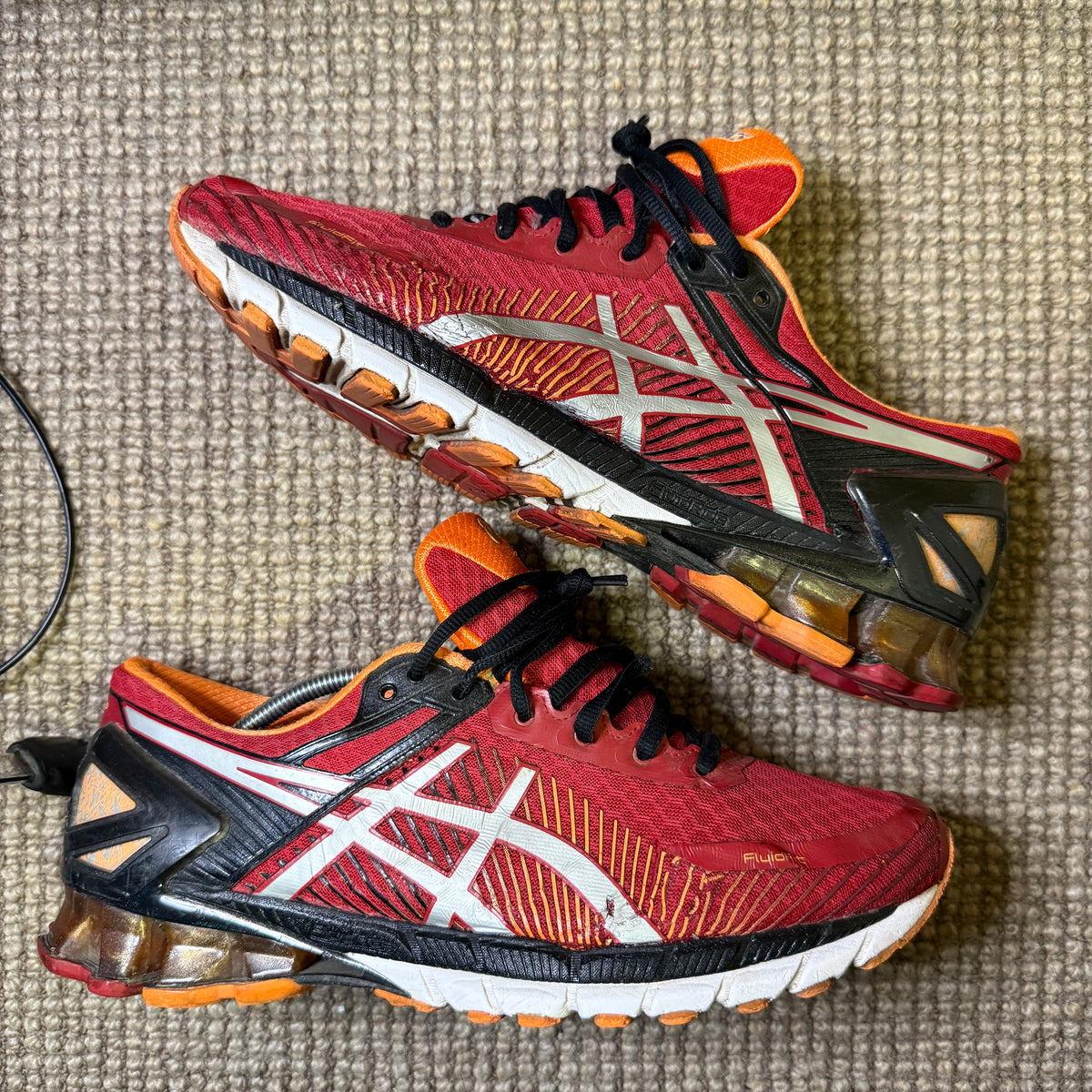 ASICS KINSEI 6 (9.5)