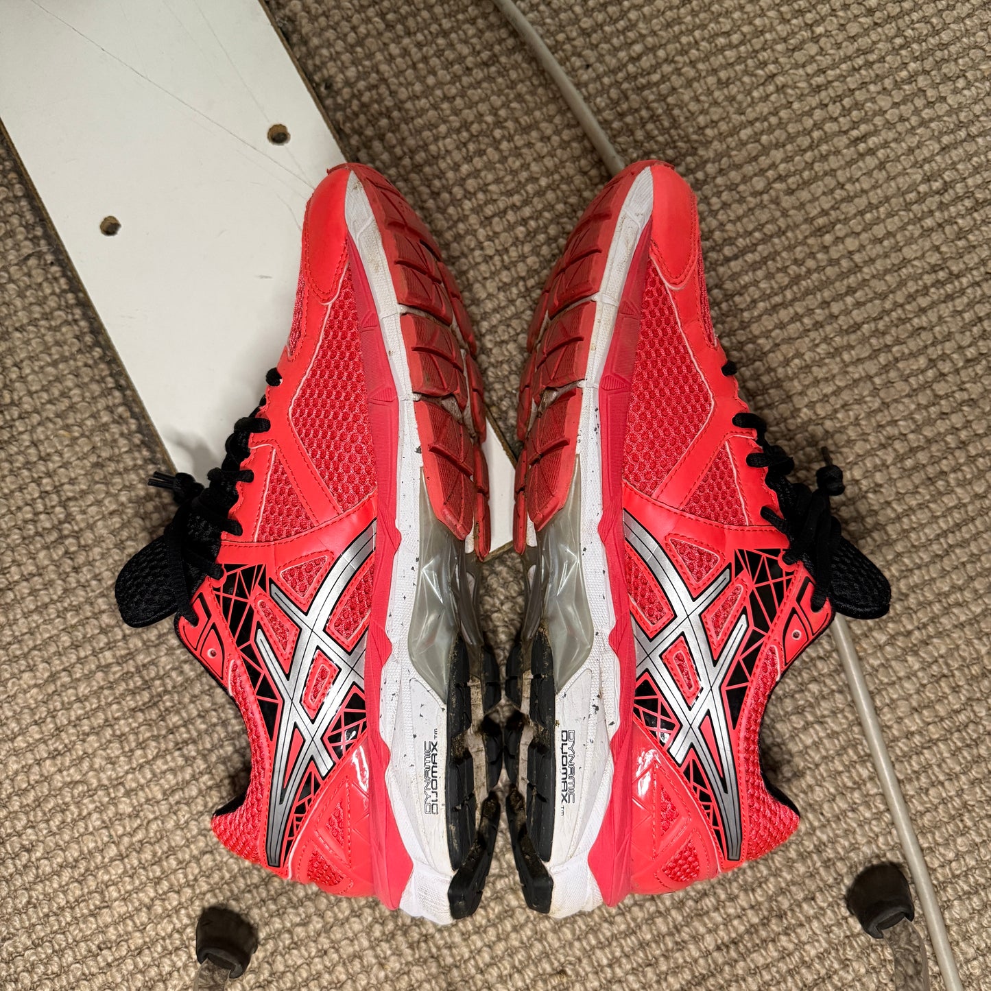 ASICS GT-2000 (9.5)