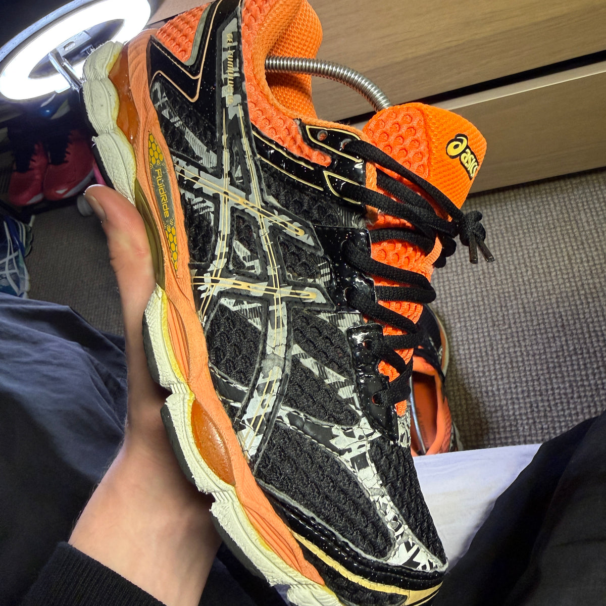ASICS CUMULUS 16 (8.5)