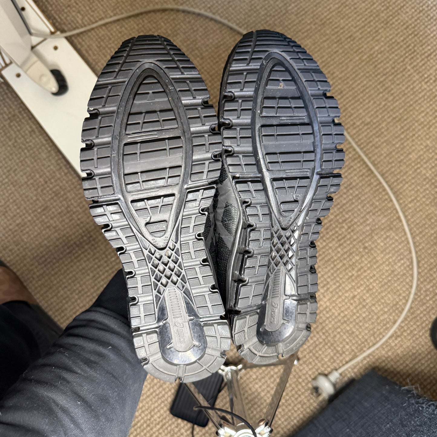 ASICS 180 TRIPLE BLACK (9)