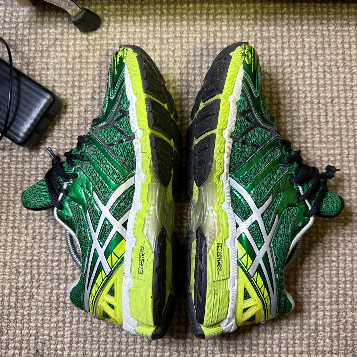 ASICS KAYANO 20 (7.5)