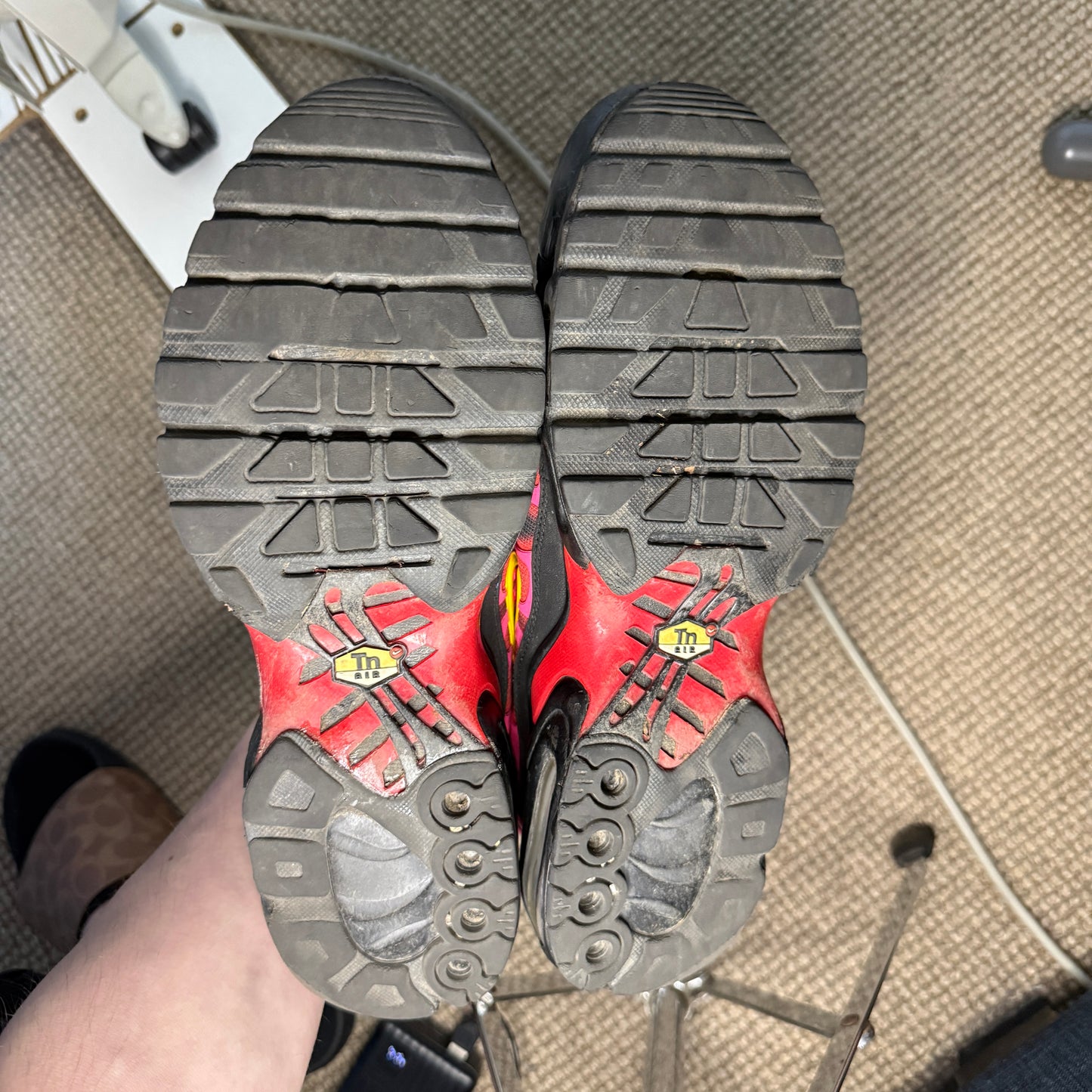 NIKE TN SUPREME (9.5)