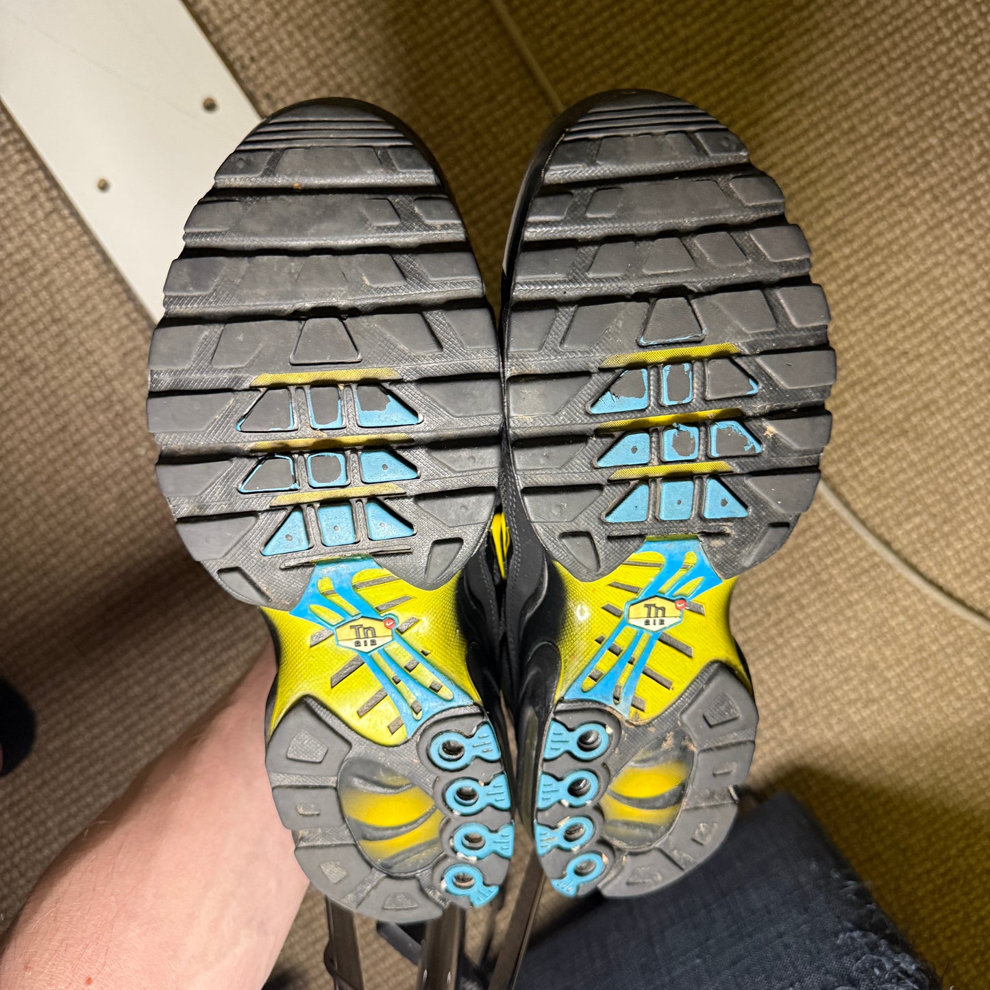 NIKE TN TAXI (9.5)