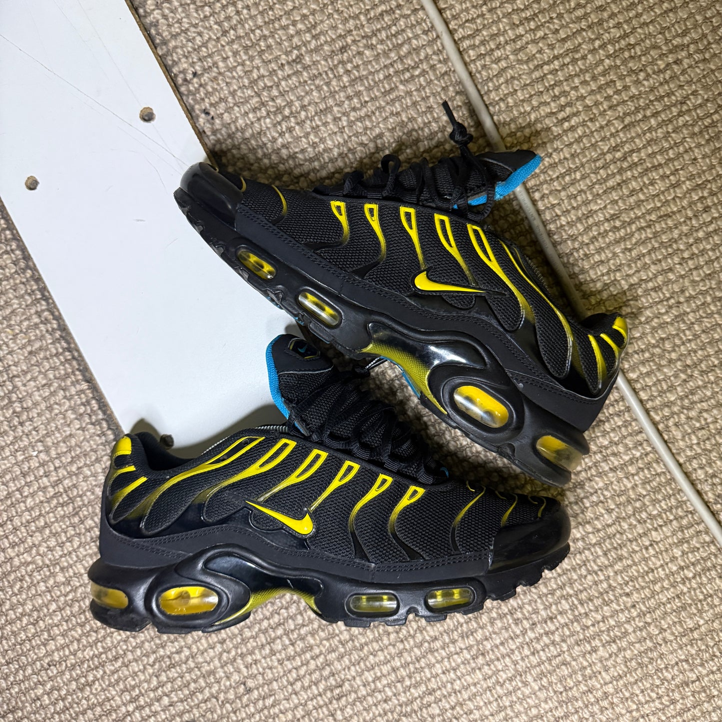 NIKE TN TAXI (9.5)