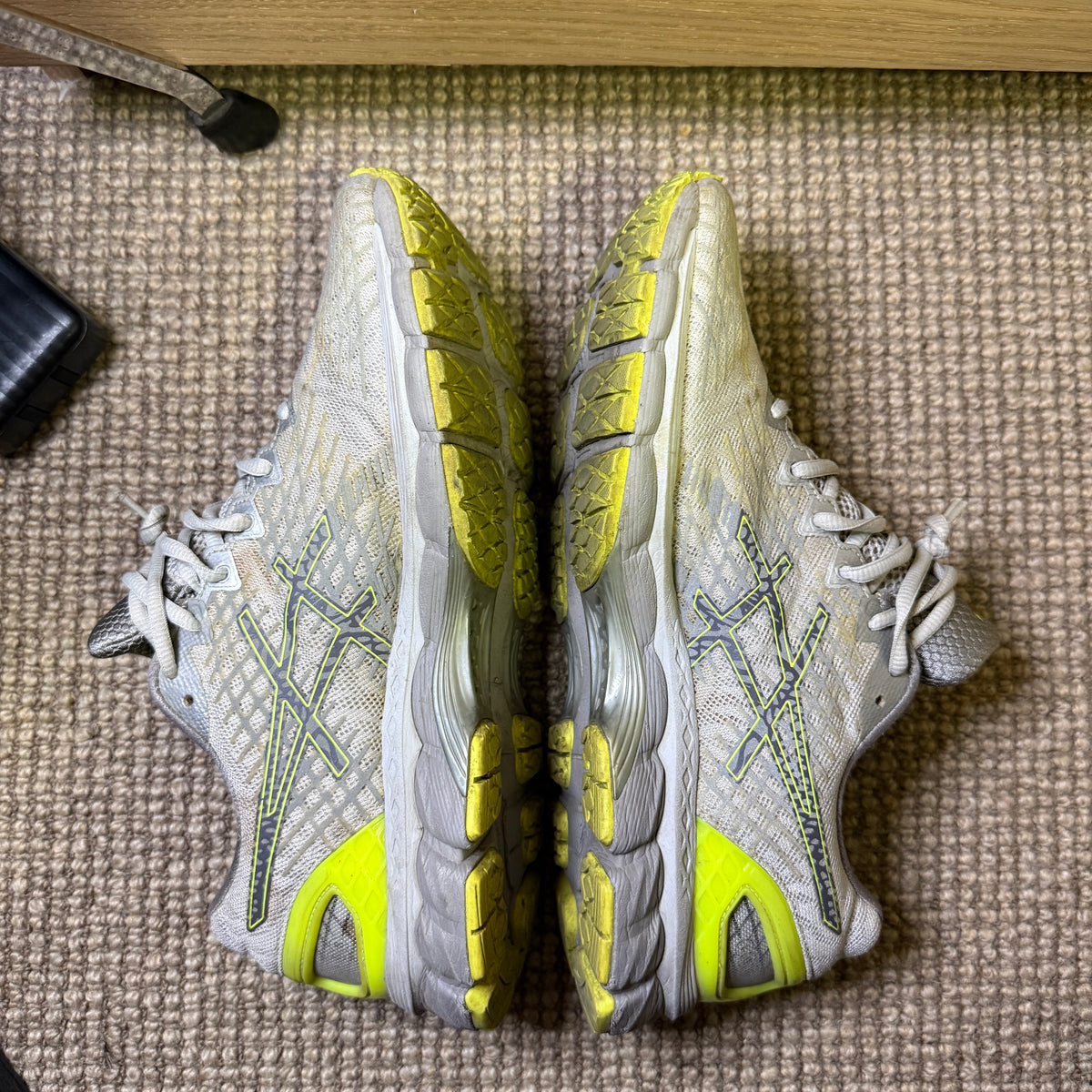 ASICS NIMBUS 17 (9.5)