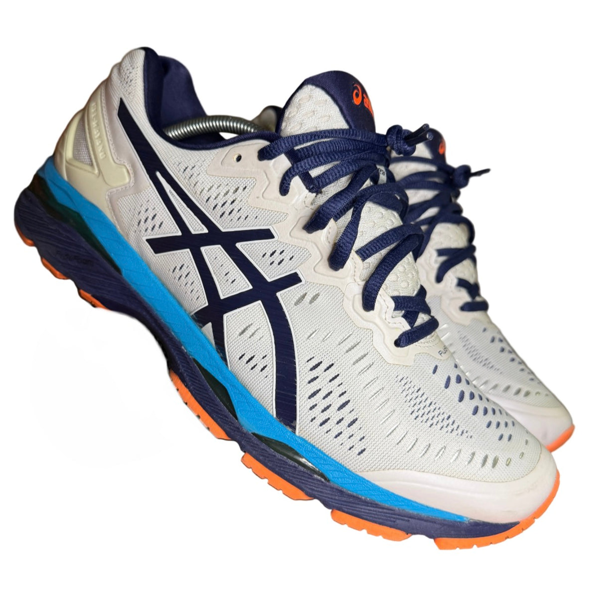 ASICS KAYANO 23 (9.5)
