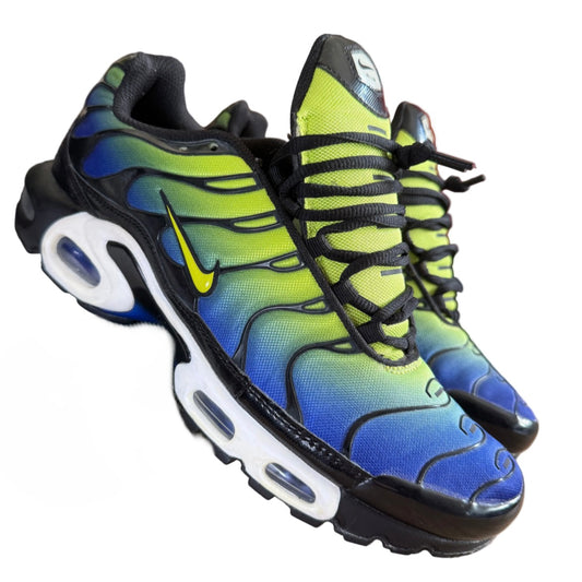 NIKE TN CYBER GREEN (10)