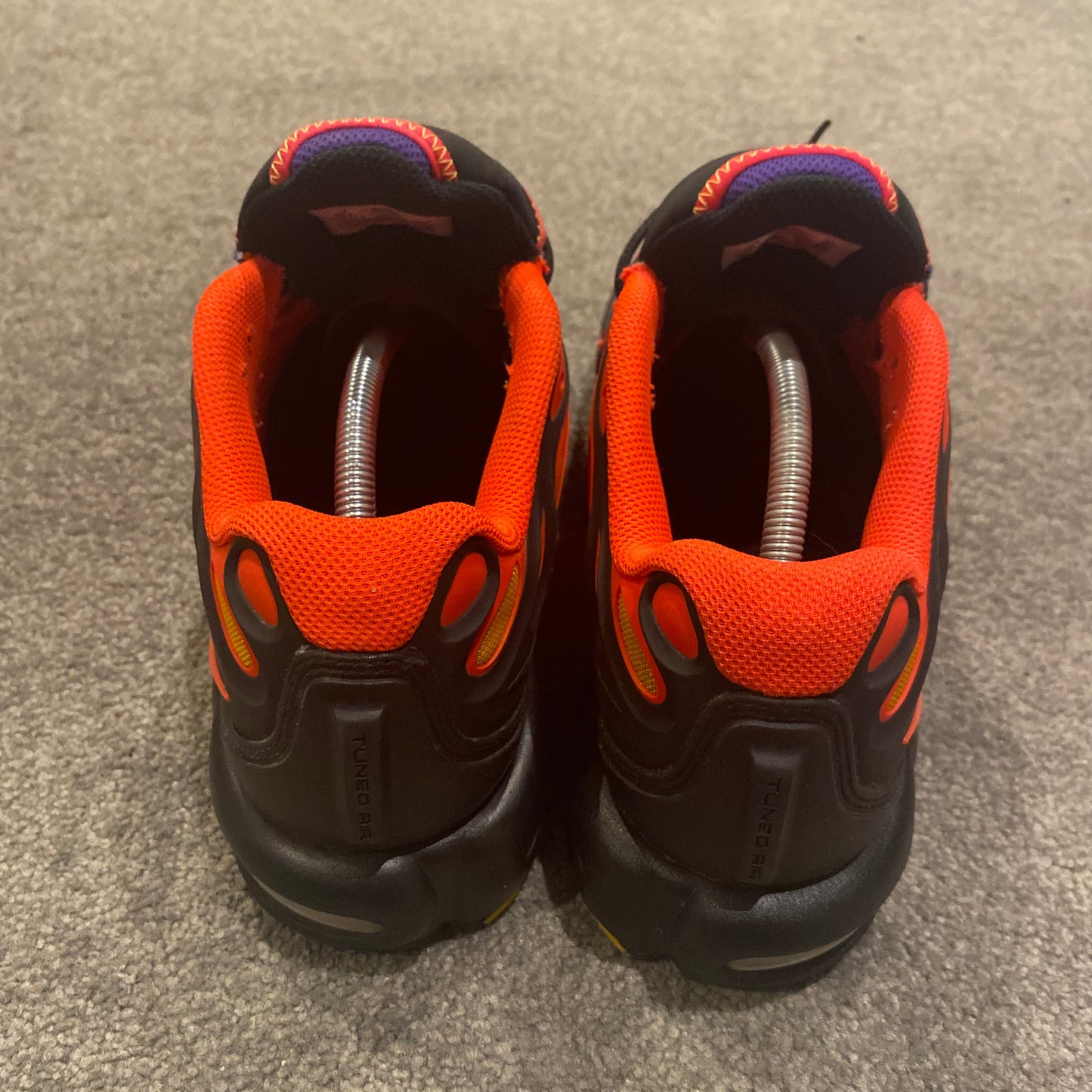 NIKE TN DRIFTS (10.5)