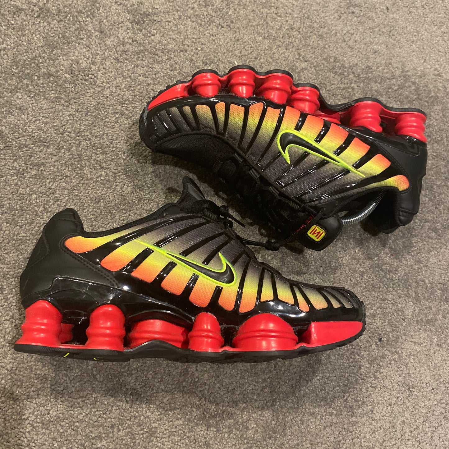 NIKE SHOX (11WMNS)
