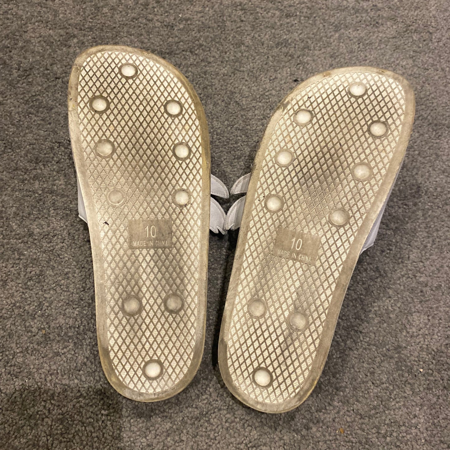 JEREMY SCOTT SLIDES (10)