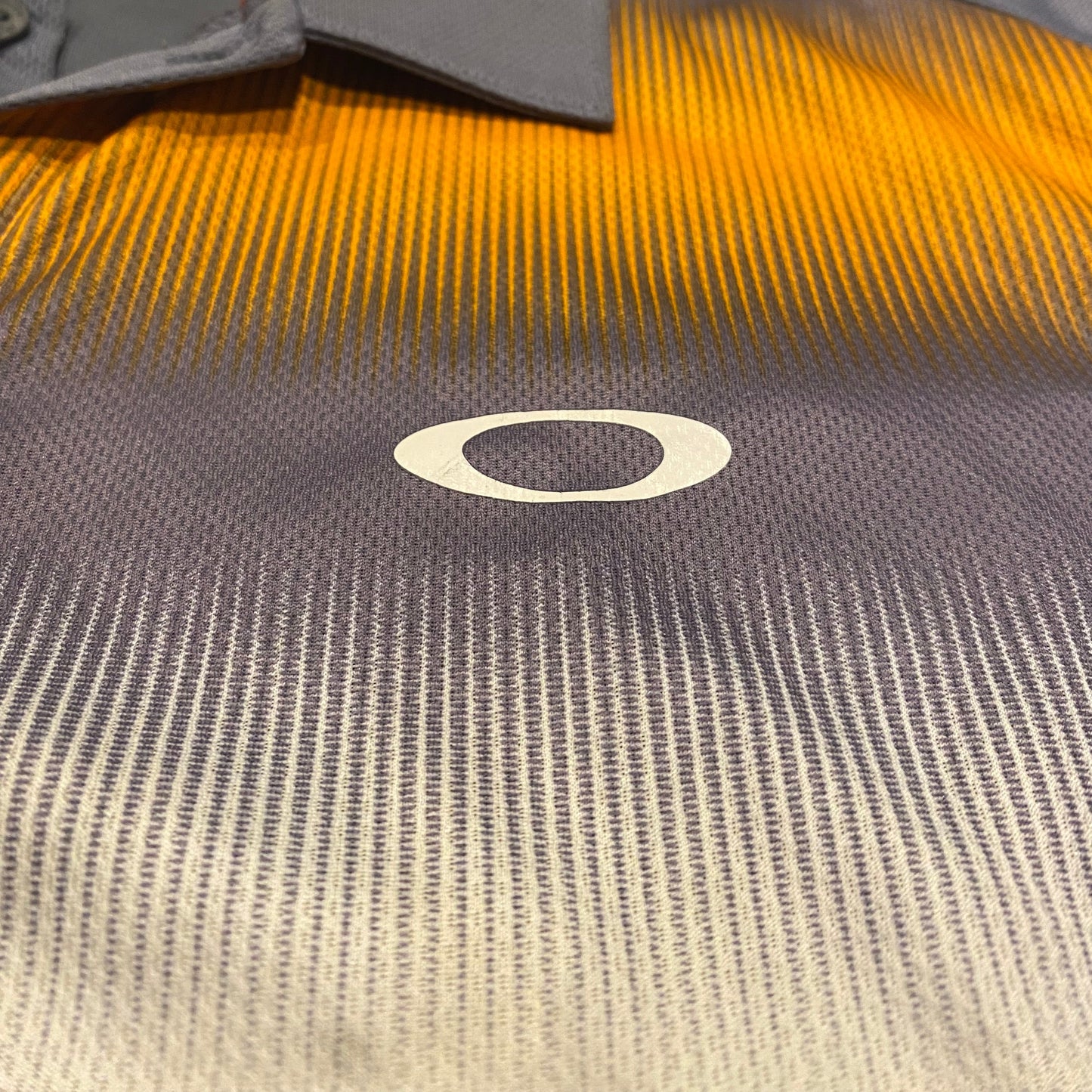 OAKLEY POLO SHIRT (XL)