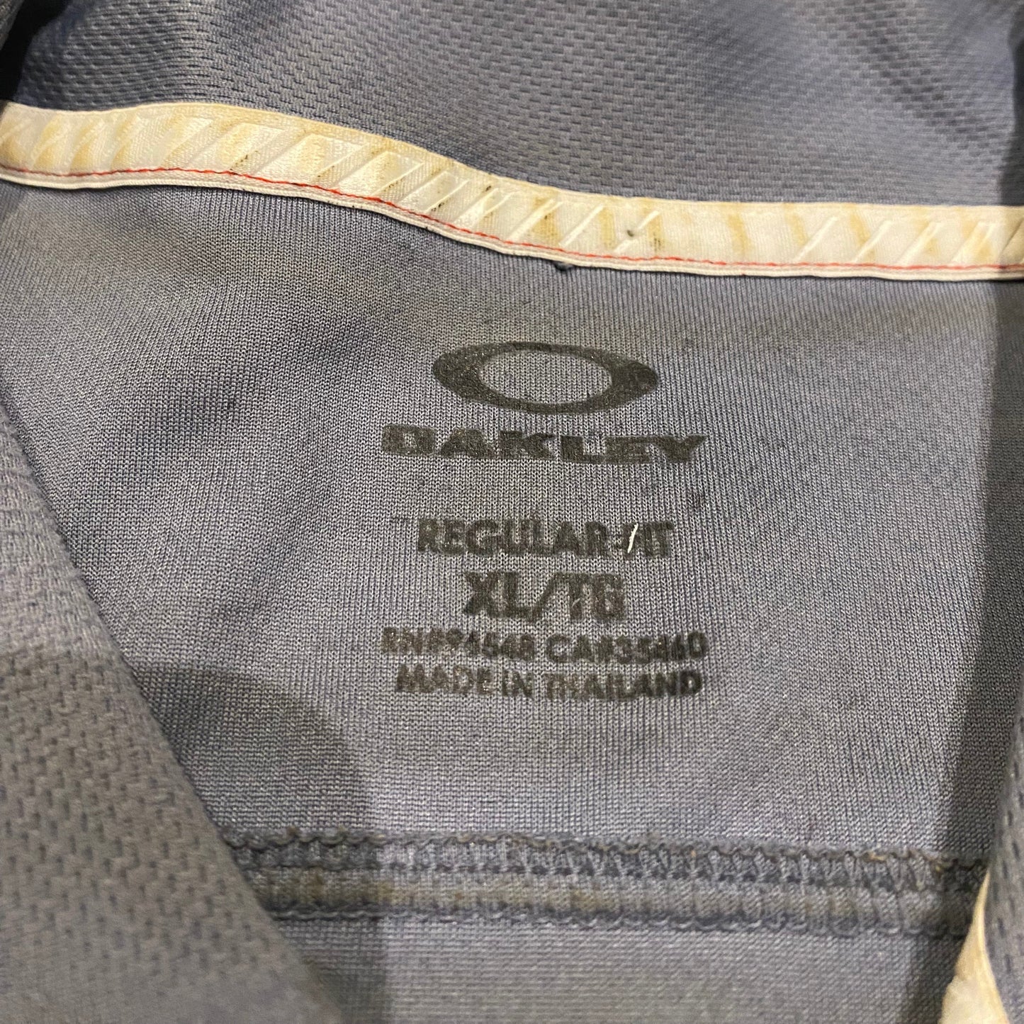 OAKLEY POLO SHIRT (XL)