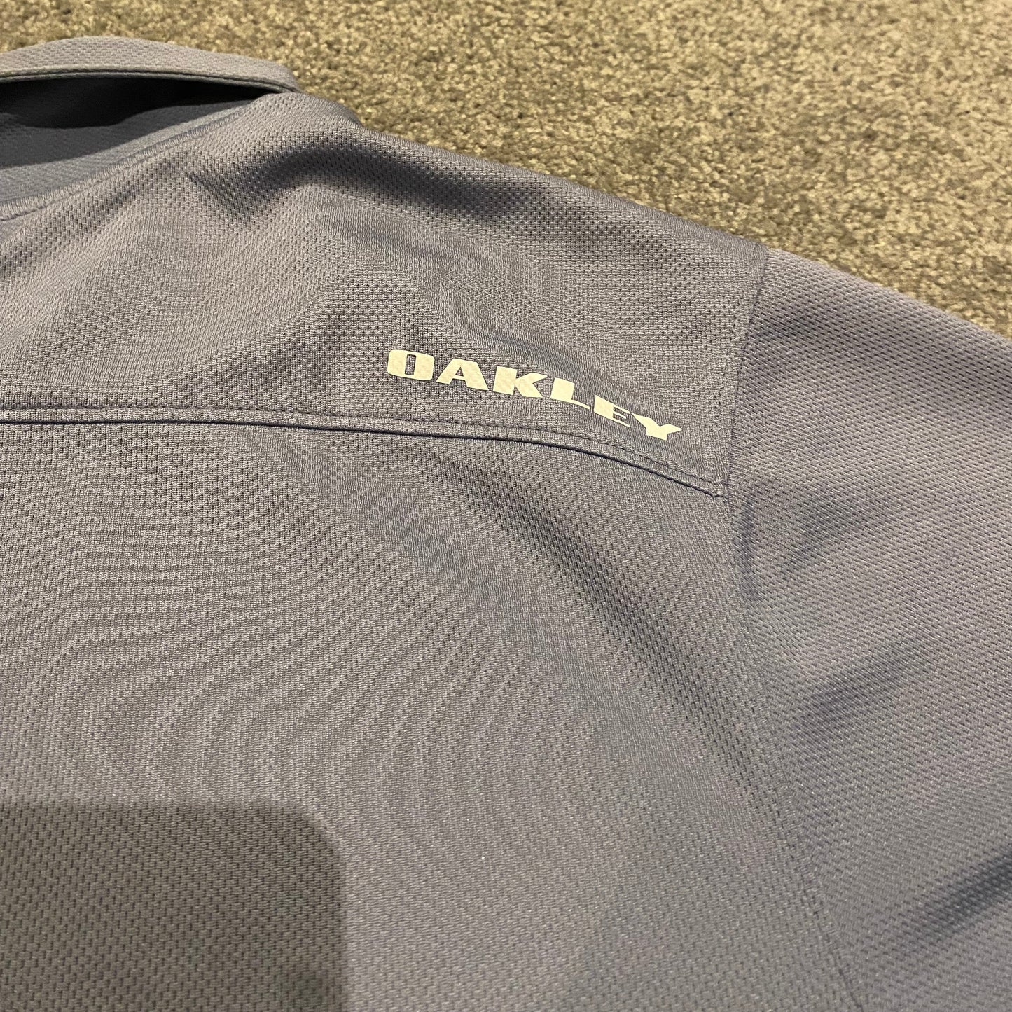 OAKLEY POLO SHIRT (XL)