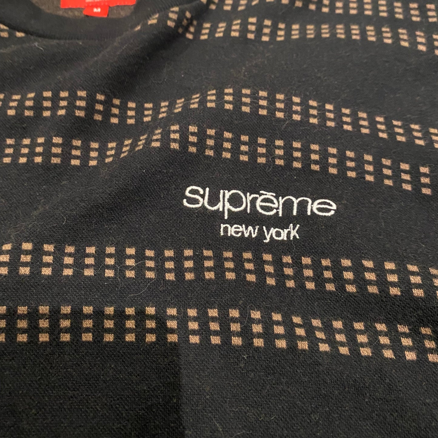 SUPREME SWEATER (M)