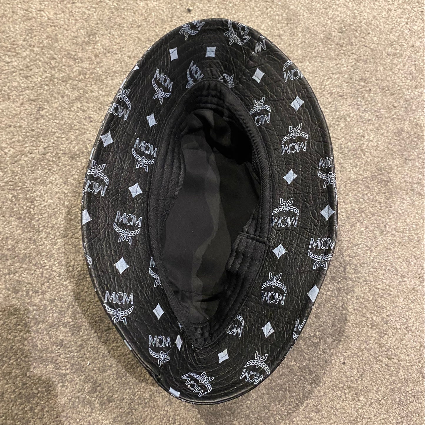 MCM BUCKET HAT (OS)