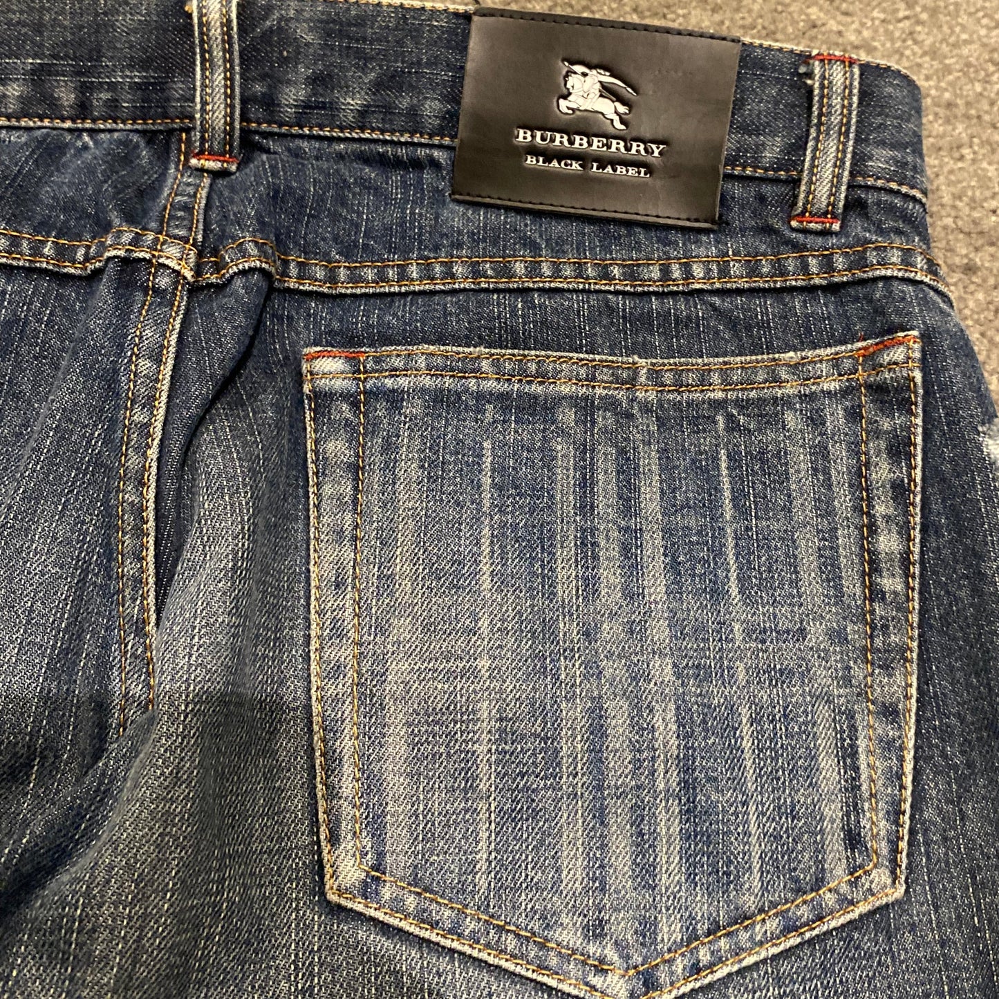 BURBERRY BLACK LABEL JEANS (34)