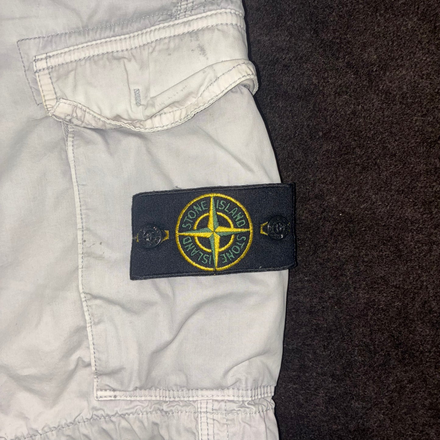 STONE ISLAND WHITE CARGOS (32)