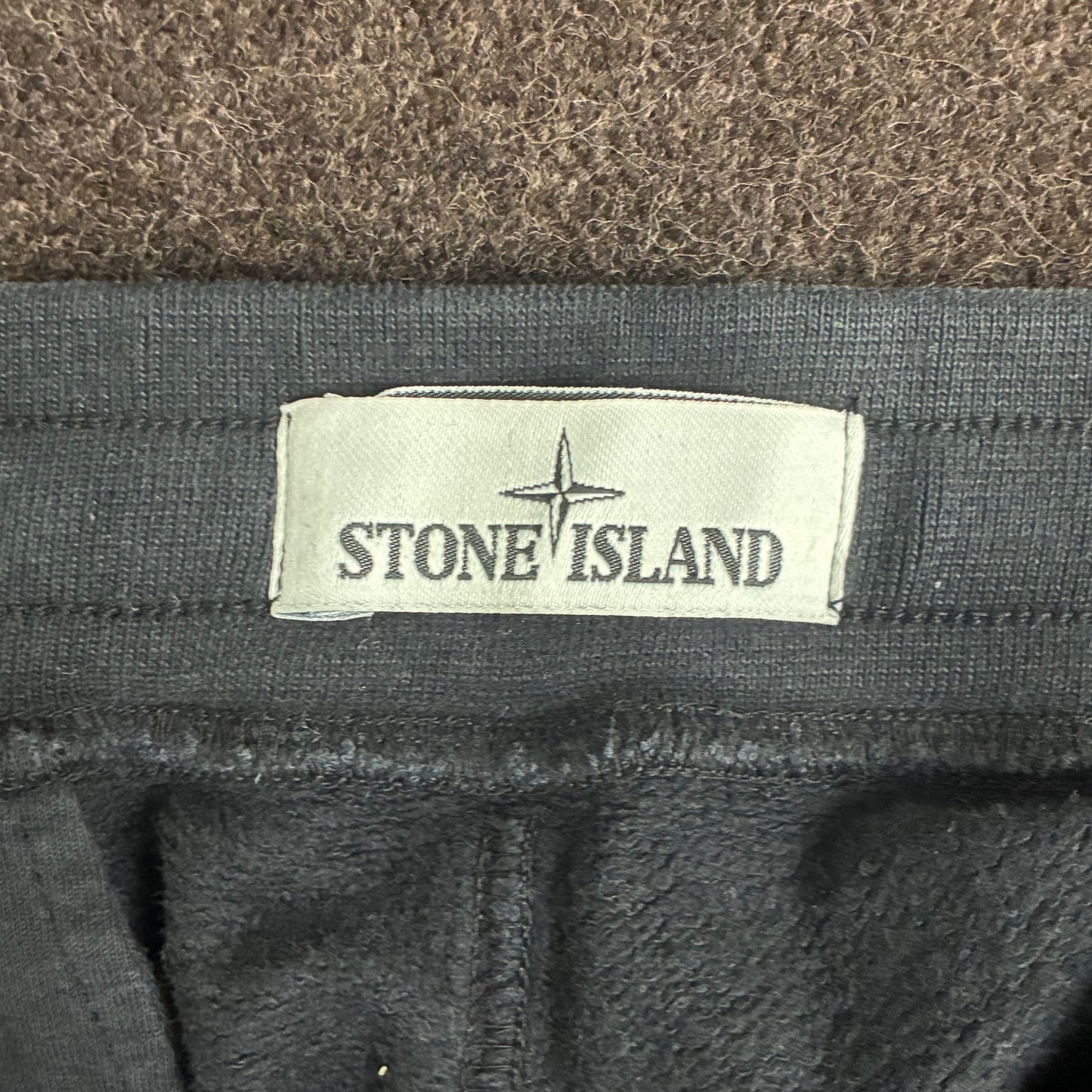 STONE ISLAND SWEATS (M)