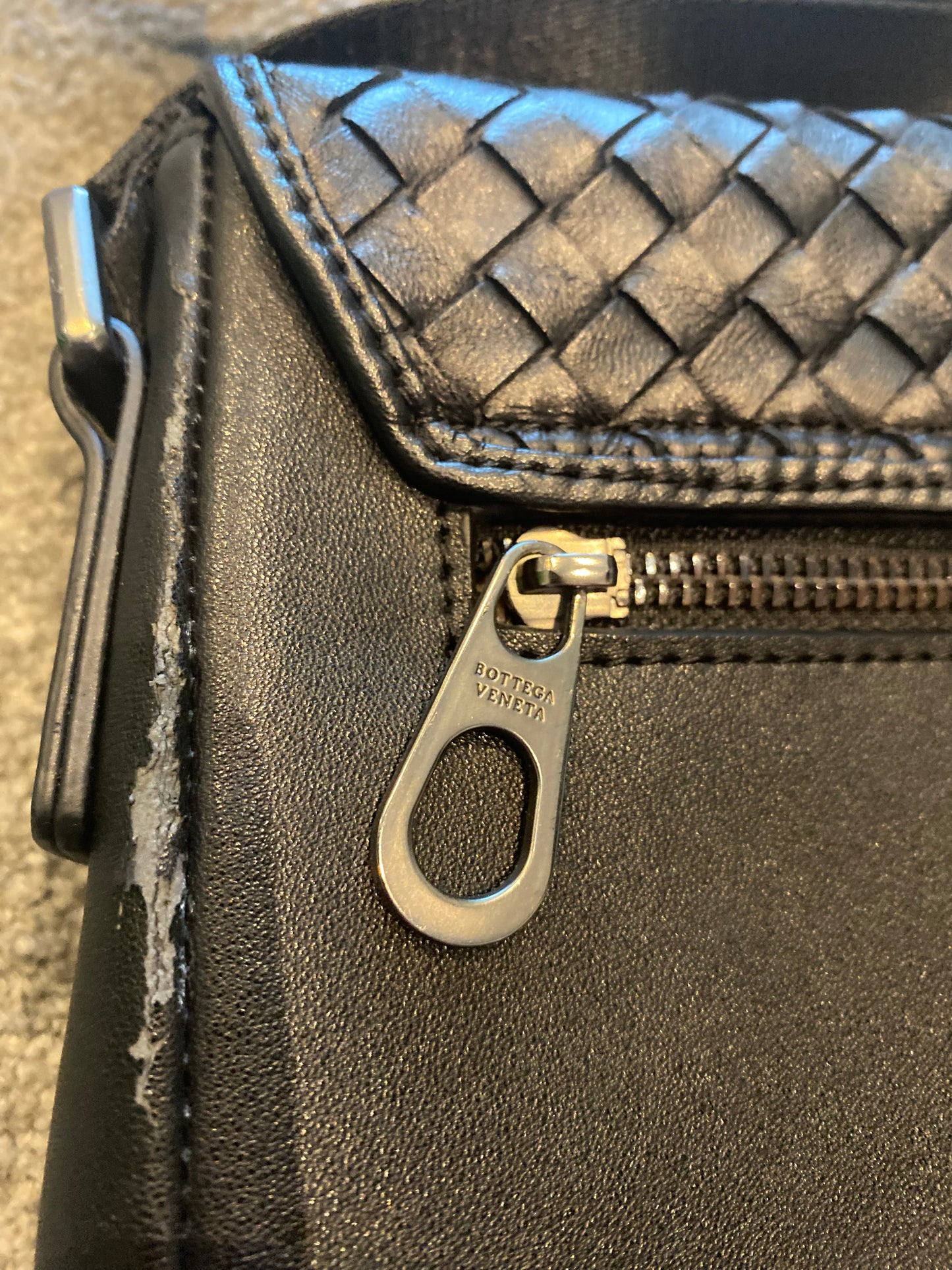 BOTTEGA VENETA SATCHEL (M)