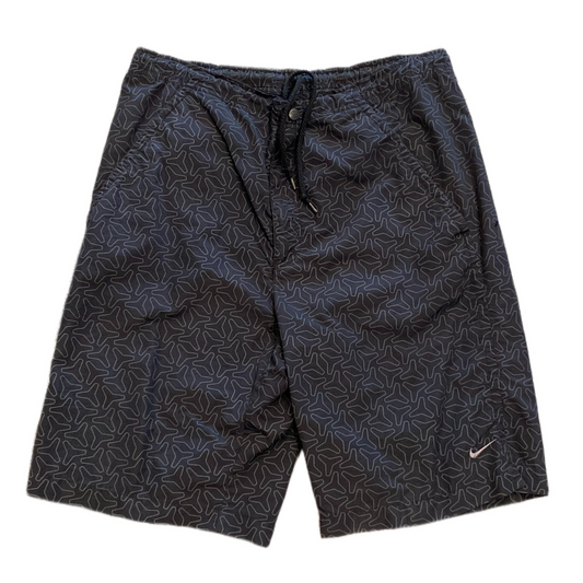 NIKE SHORTS (L)