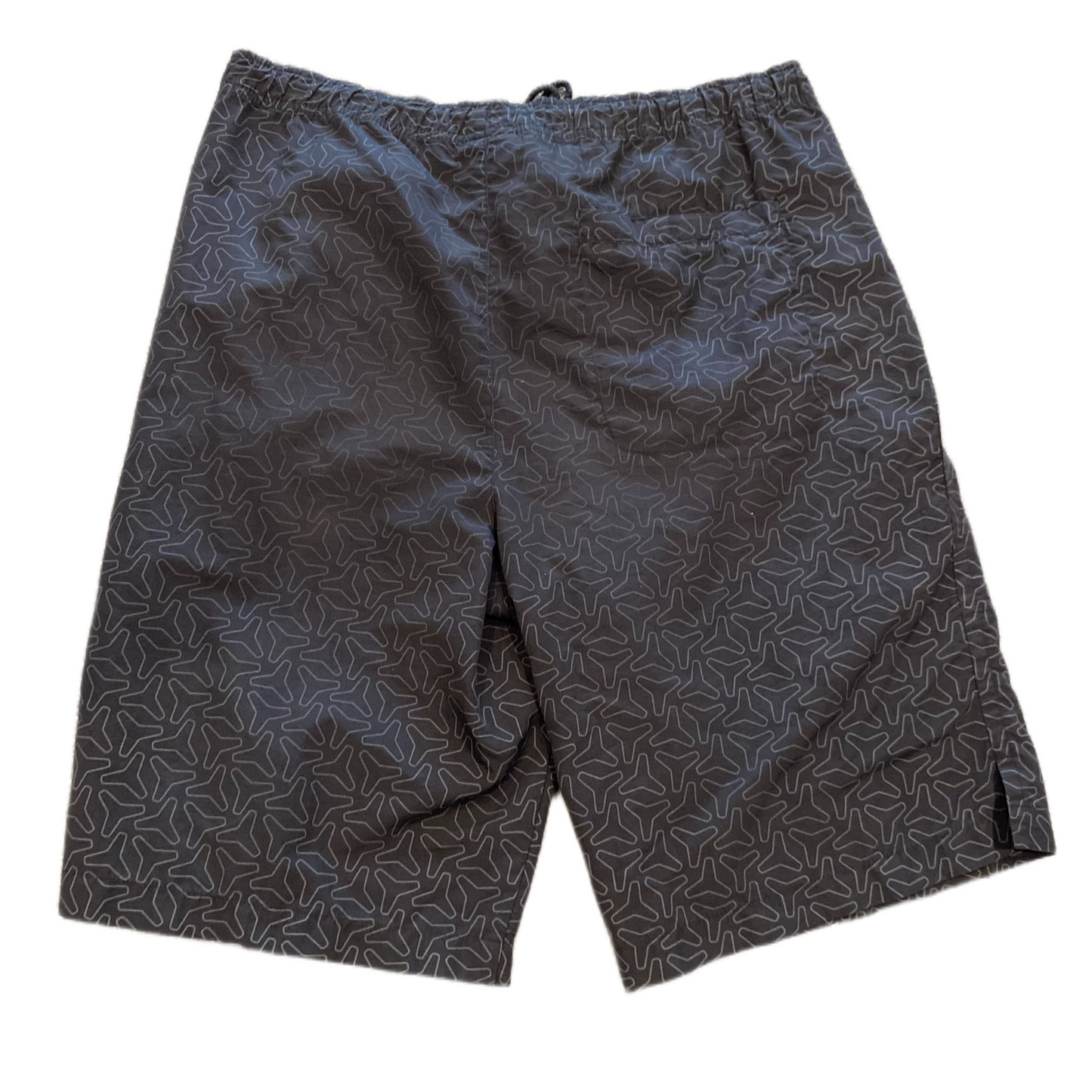 NIKE SHORTS (L)