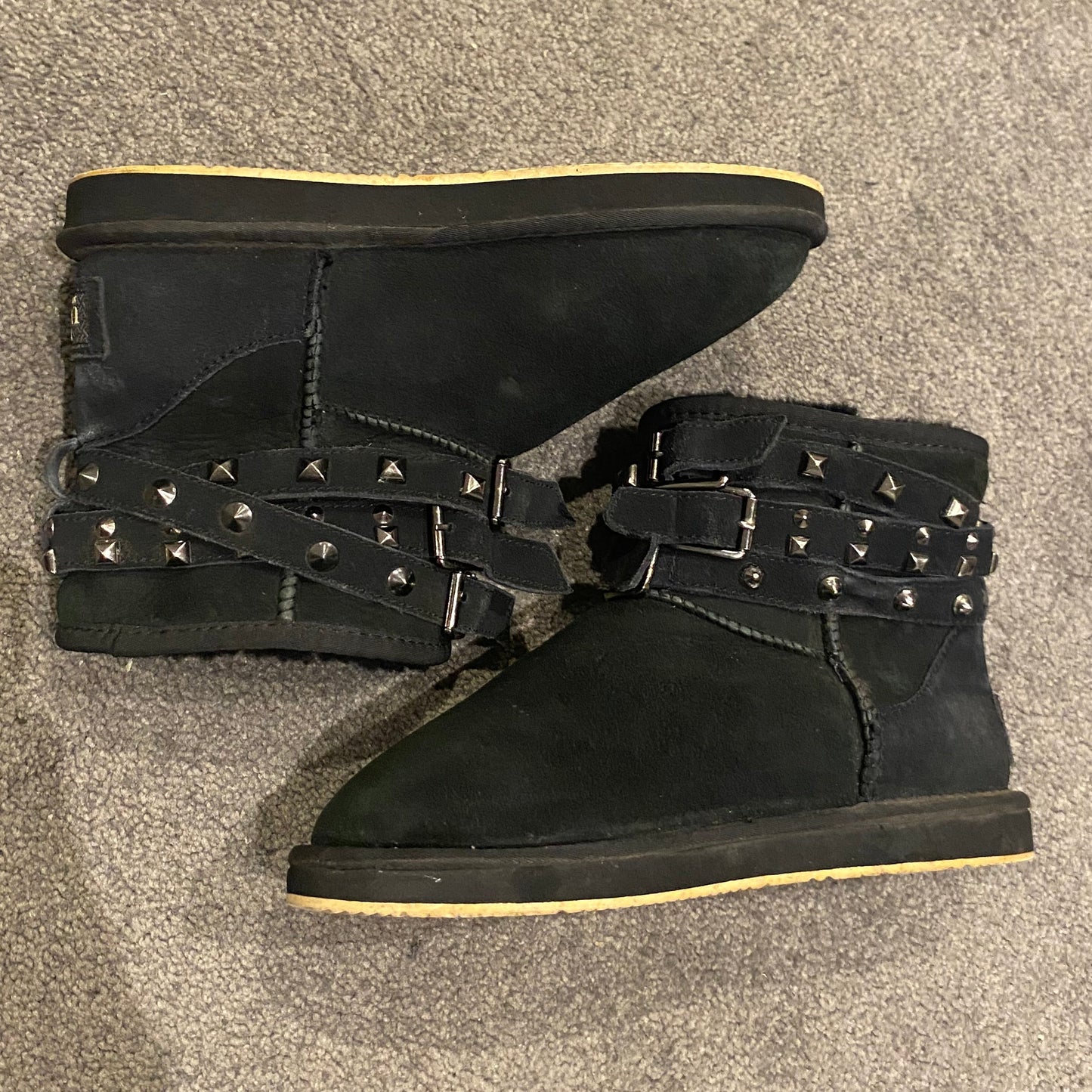 UGG BOOT (8)