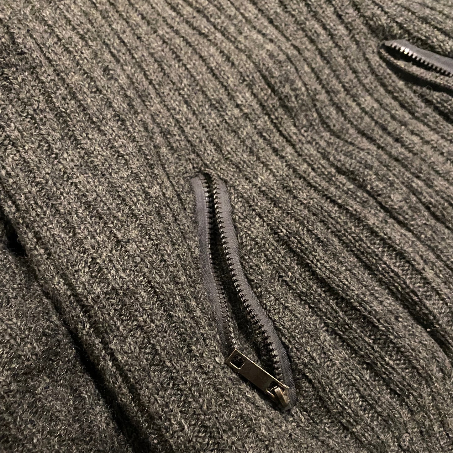 STONE ISALND PUFFER KNIT (L)