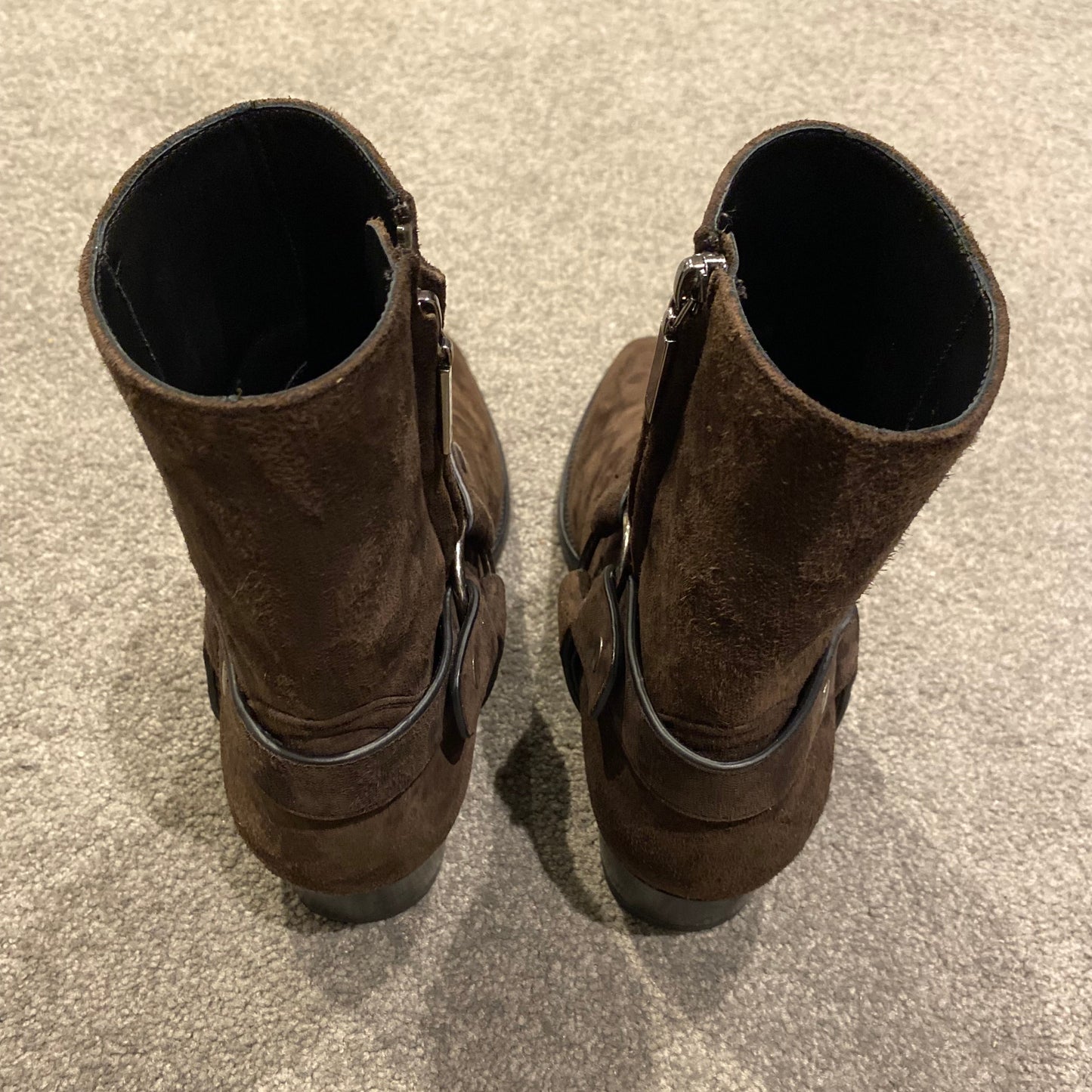 SAINT LAURENT PARIS WYATT BOOT (41)