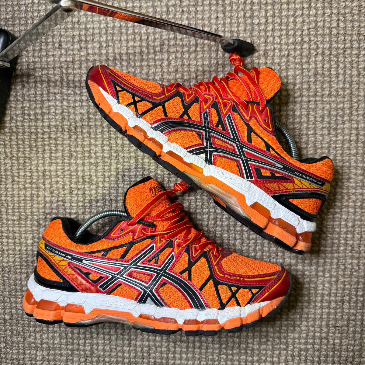 ASICS KAYANO 20 (7.5)