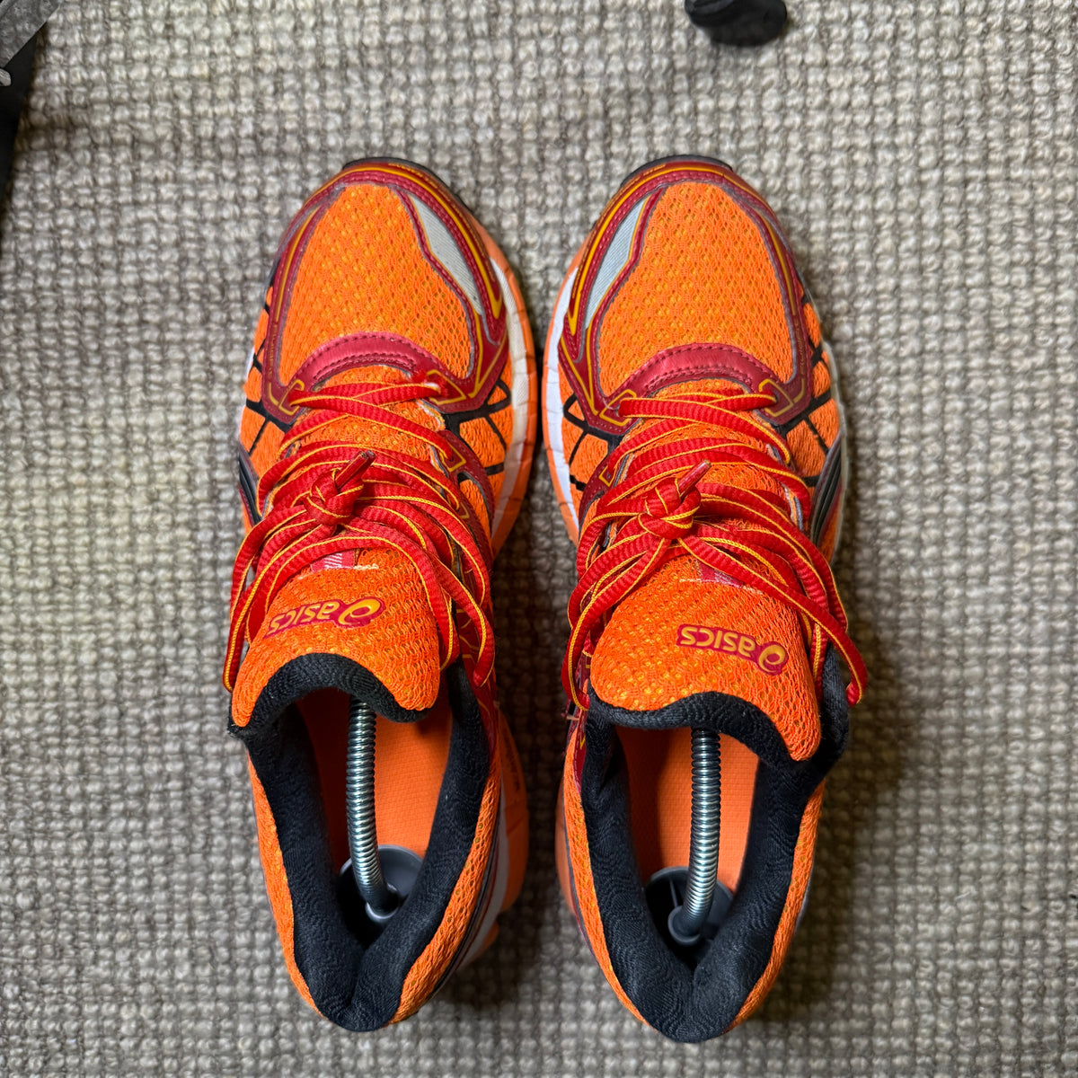 ASICS KAYANO 20 (7.5)