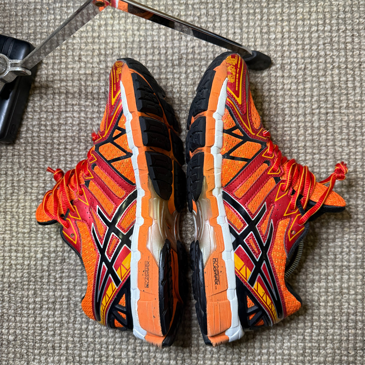 ASICS KAYANO 20 (7.5)