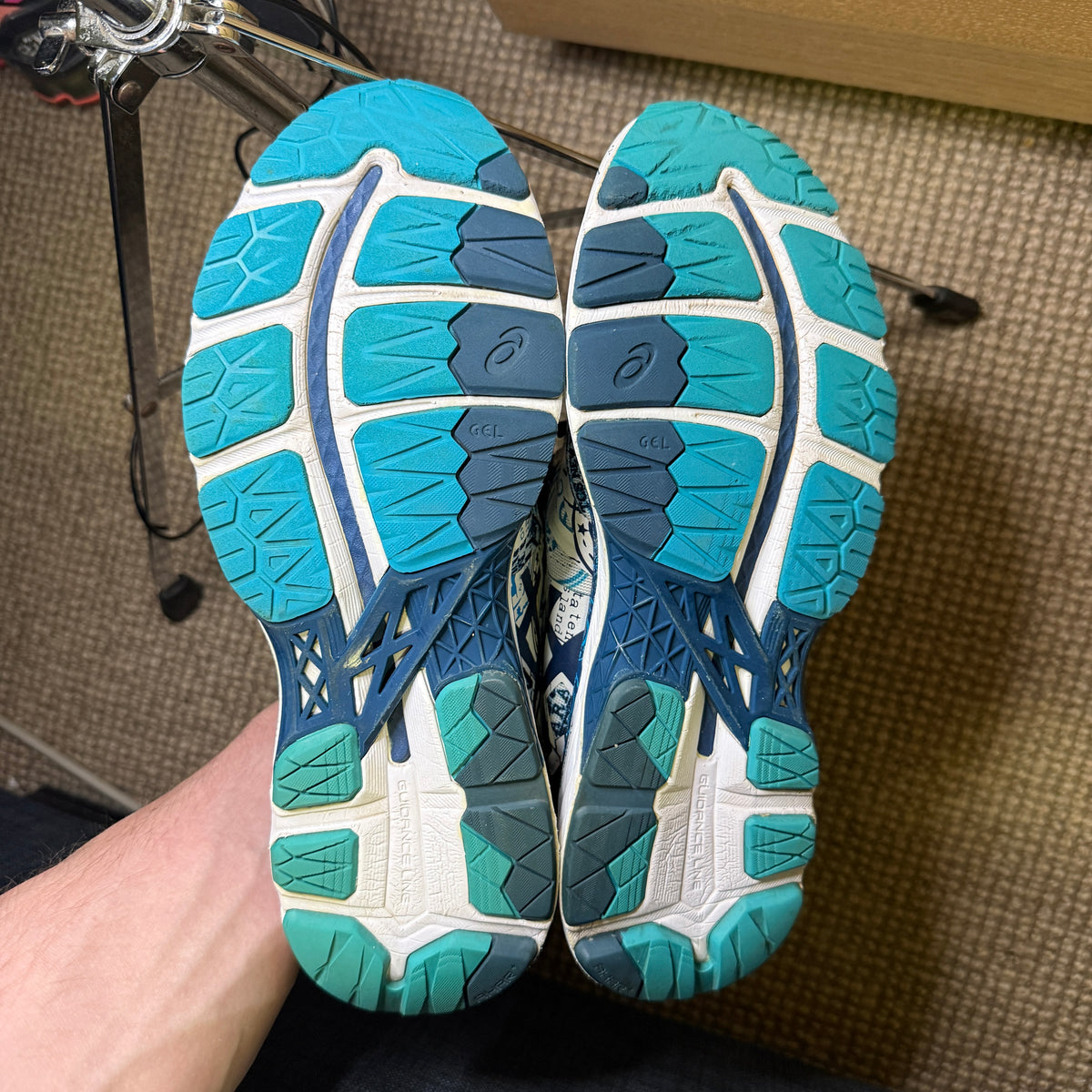 ASICS KAYANO 23 (8.5)