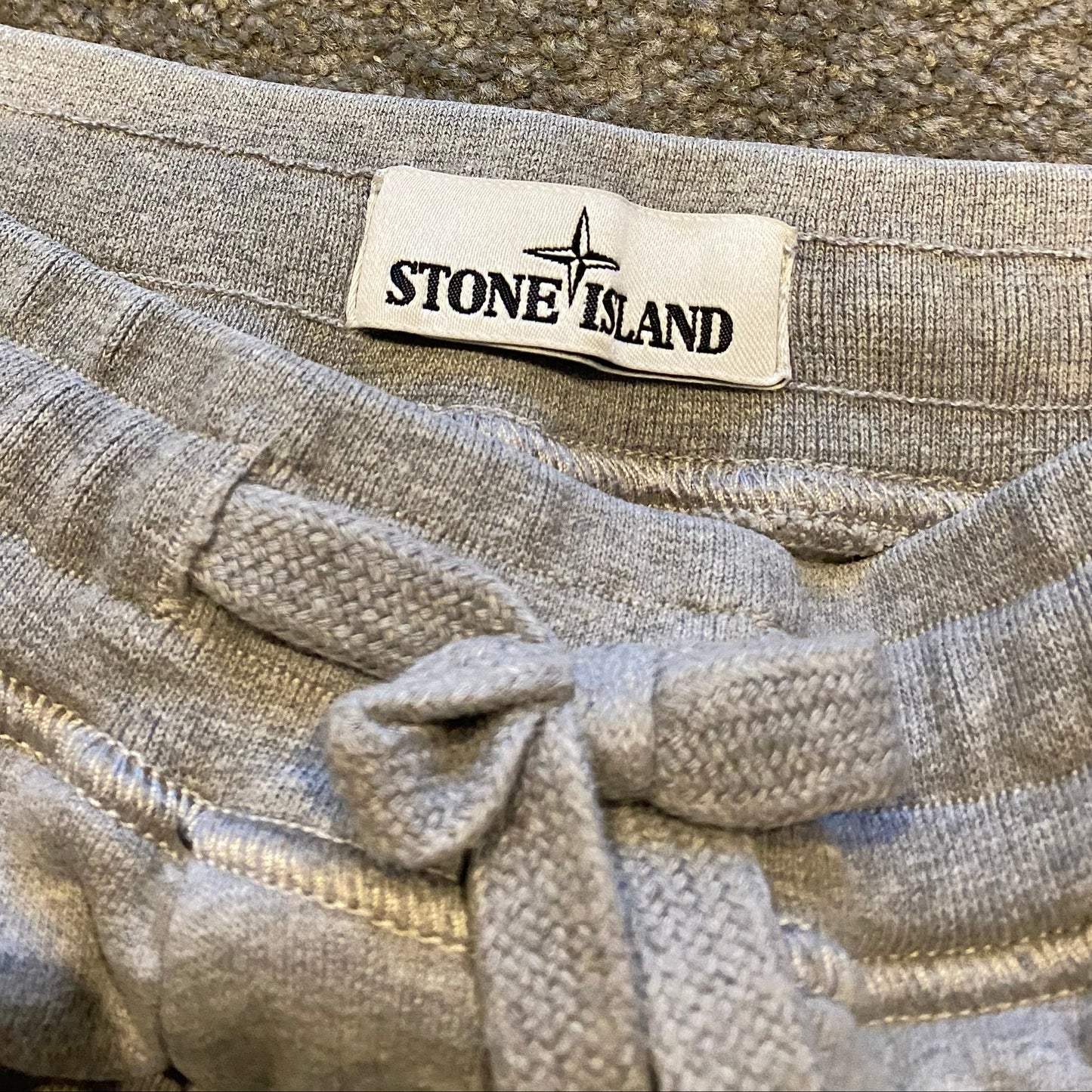 STONE ISLAND PANTS (S)