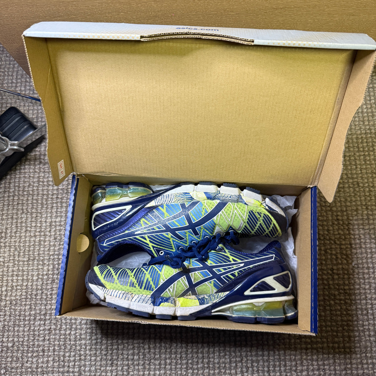 ASICS KINSEI 5 (8.5)