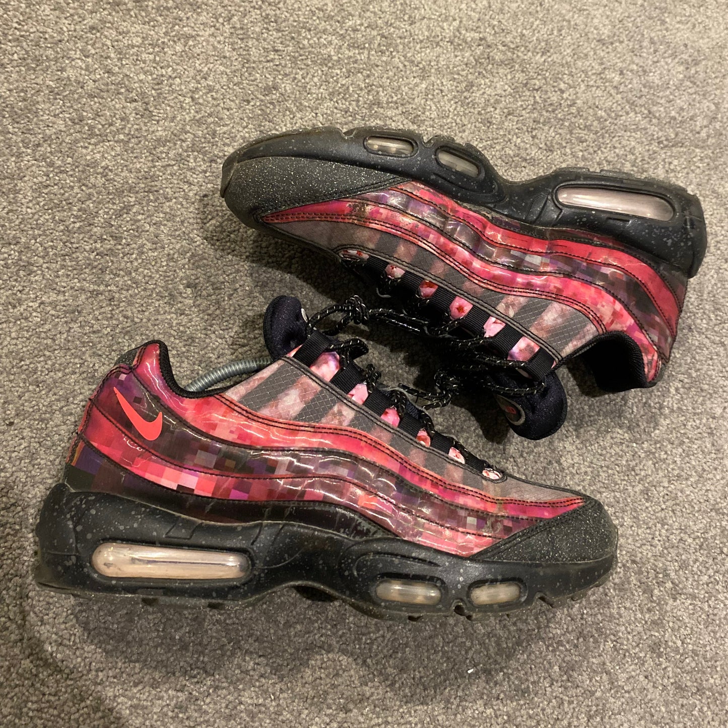NIKE AIR MAX 95 'CHERRY BLOSSOMS' (9.5)