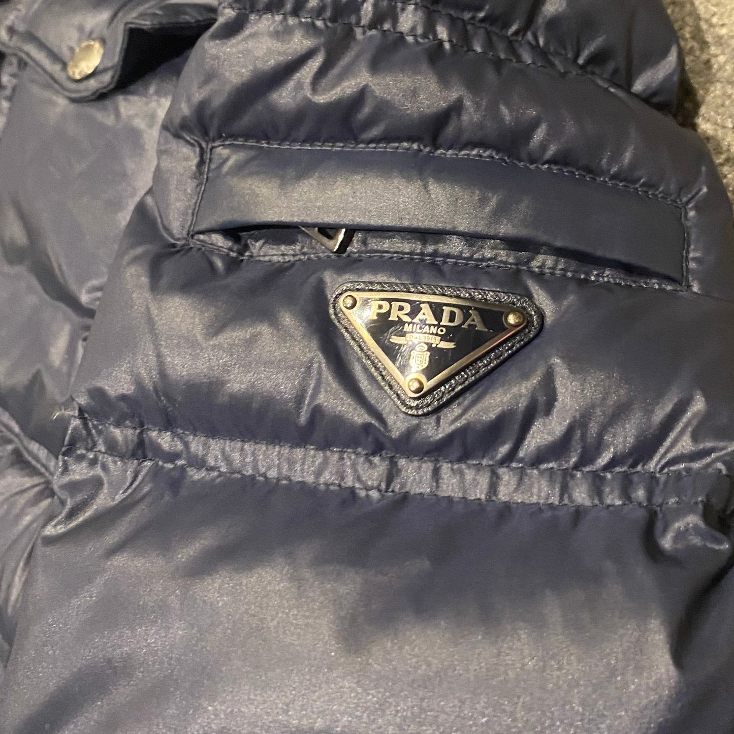 PRADA PUFFER JACKET (48)