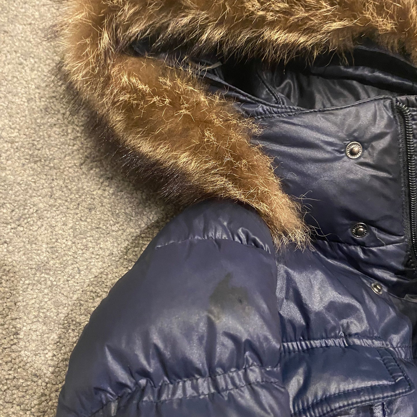 PRADA PUFFER JACKET (48)
