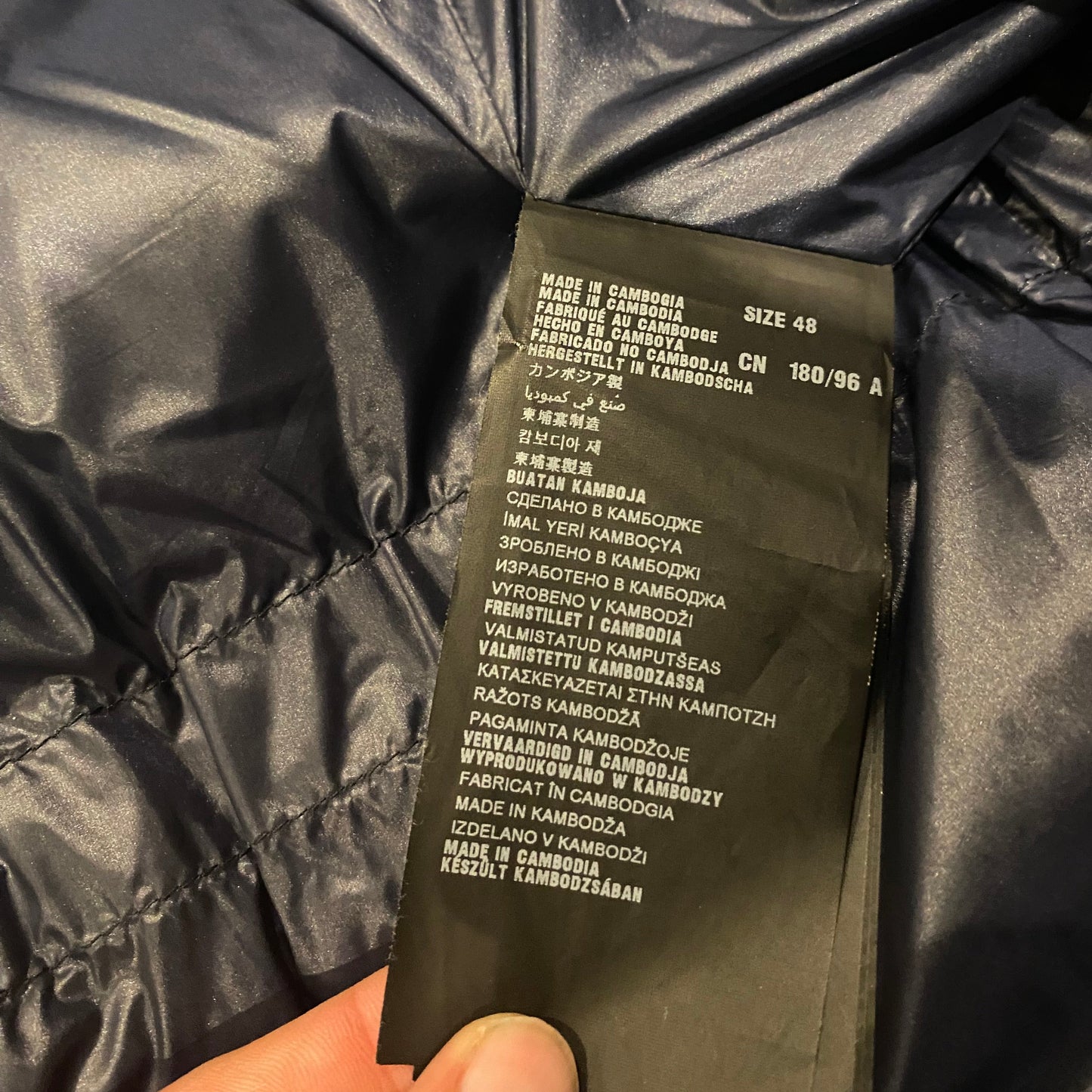 PRADA PUFFER JACKET (48)