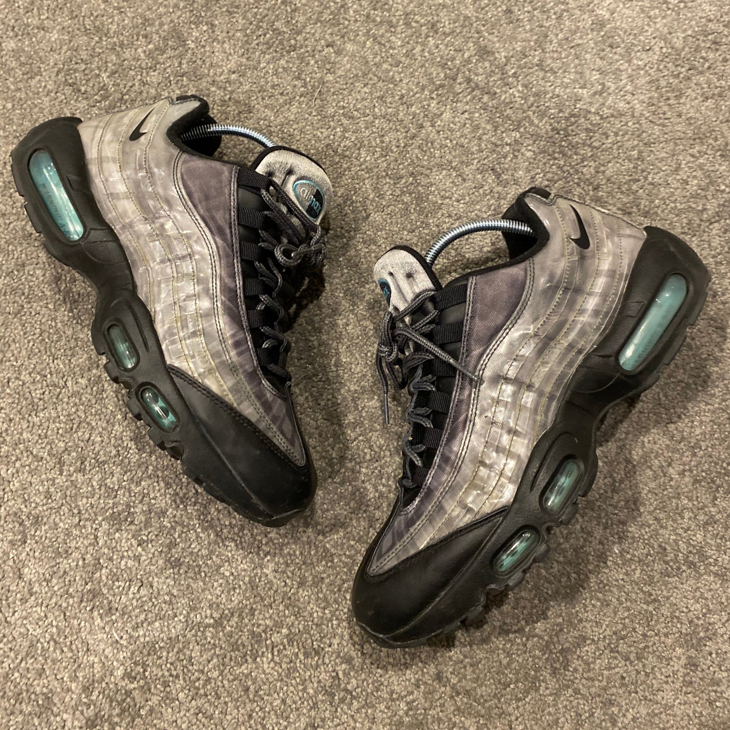 NIKE AIR MAX 95 (DNA) (9.5)